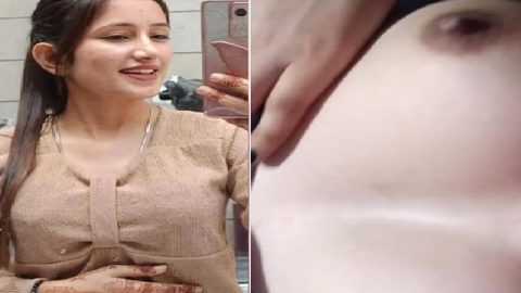 Punjabi girl shaved pussy and sexy boobs showing