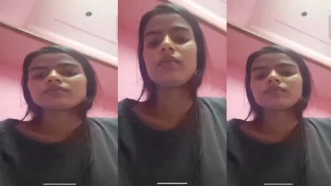 Indian Girl Showing Sister On Video Call Desi Porn MMS